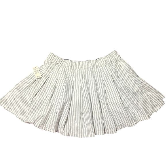 Aerie Offline White and Gray Striped Pleated Mini Skirt Size Medium NWT - Picture 3 of 4